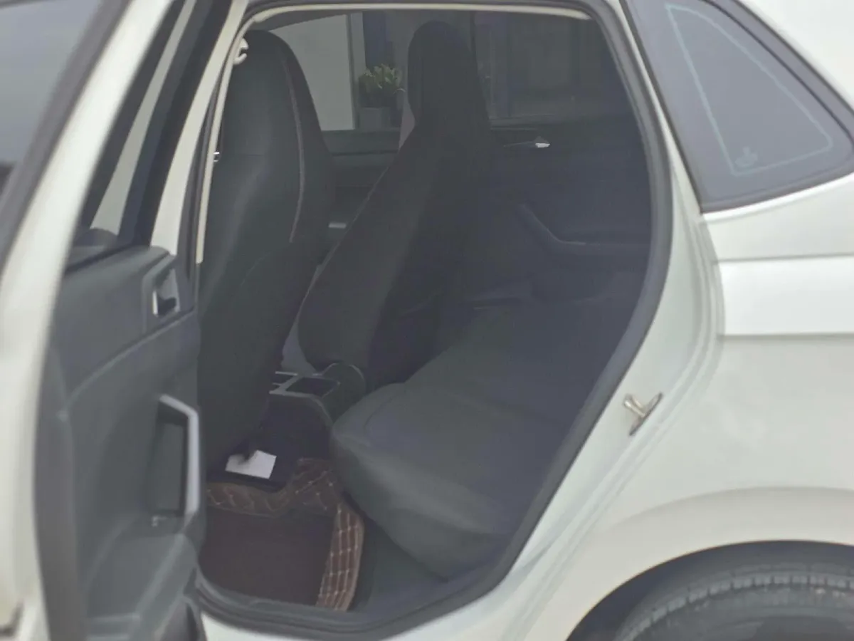 2023 Volkswagen Polo 1.5L 110HP L4 6AT,autocango,china used car exporter,china ev exporter,chinese used car exporter,chinese used ev exporter