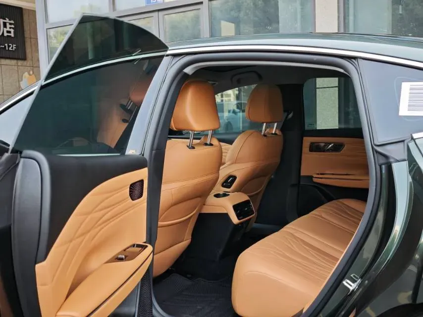 2025 Geely Galaxy Starshine 8 1.5L 112HP L4 1DHT PHEV,autocango,china used car exporter,china ev exporter,chinese used car exporter,chinese used ev exporter