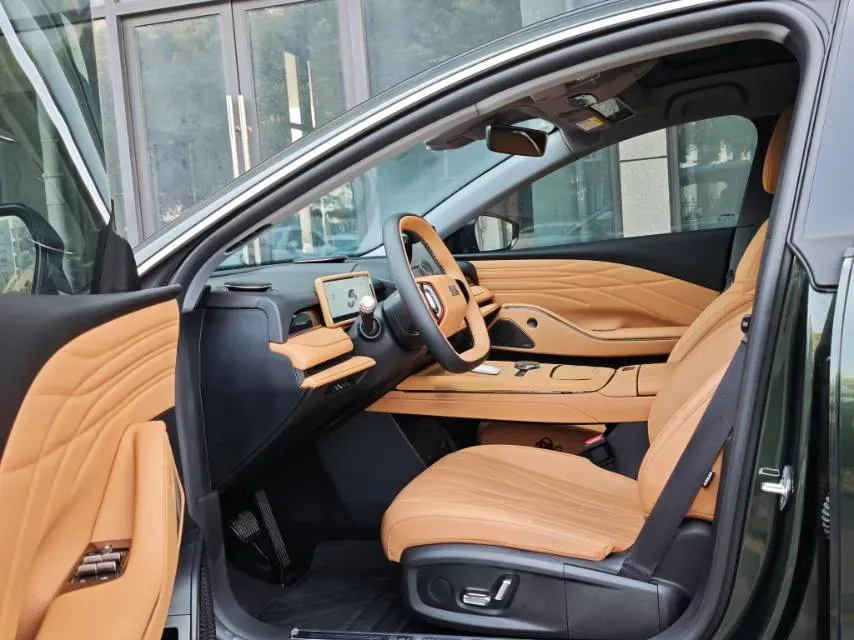 2025 Geely Galaxy Starshine 8 1.5L 112HP L4 1DHT PHEV,autocango,china used car exporter,china ev exporter,chinese used car exporter,chinese used ev exporter