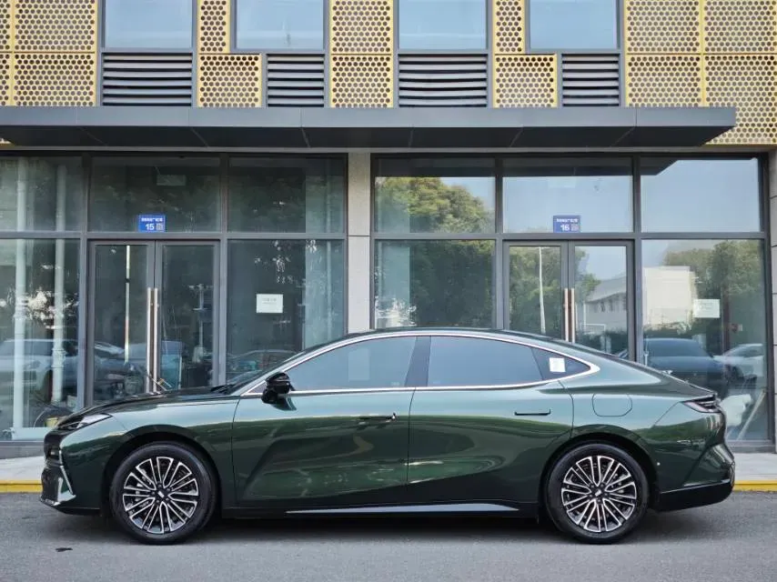 2025 Geely Galaxy Starshine 8 1.5L 112HP L4 1DHT PHEV,autocango,china used car exporter,china ev exporter,chinese used car exporter,chinese used ev exporter