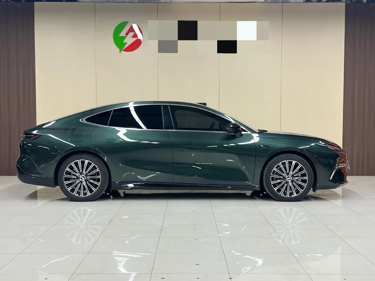 2025 Geely Galaxy Starshine 8 1.5T 163HP L4 3DHT PHEV 27.69KWH,autocango,china used car exporter,china ev exporter,chinese used car exporter,chinese used ev exporter