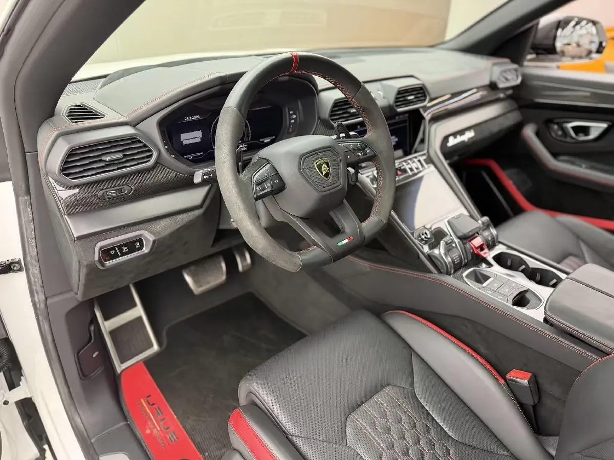 2022 Lamborghini Urus 4.0T 641HP V8 8AT,autocango,china used car exporter,china ev exporter,chinese used car exporter,chinese used ev exporter