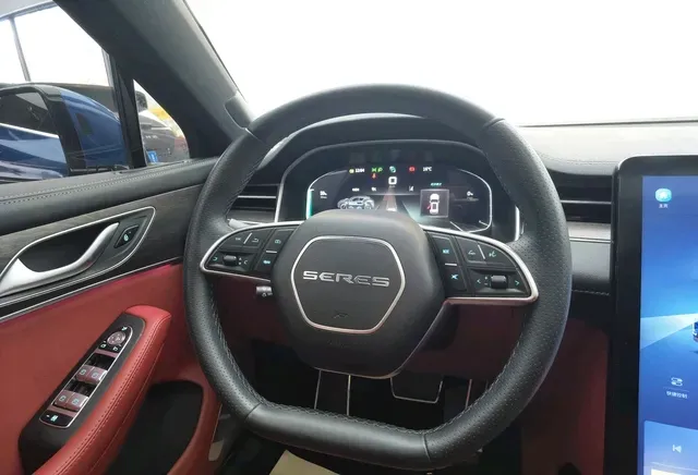 2021 SERES SF5 Range Extended 112HP REEV 35KWH,autocango,china used car exporter,china ev exporter,chinese used car exporter,chinese used ev exporter