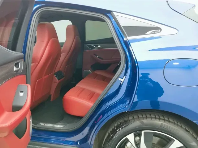 2021 SERES SF5 Range Extended 112HP REEV 35KWH,autocango,china used car exporter,china ev exporter,chinese used car exporter,chinese used ev exporter