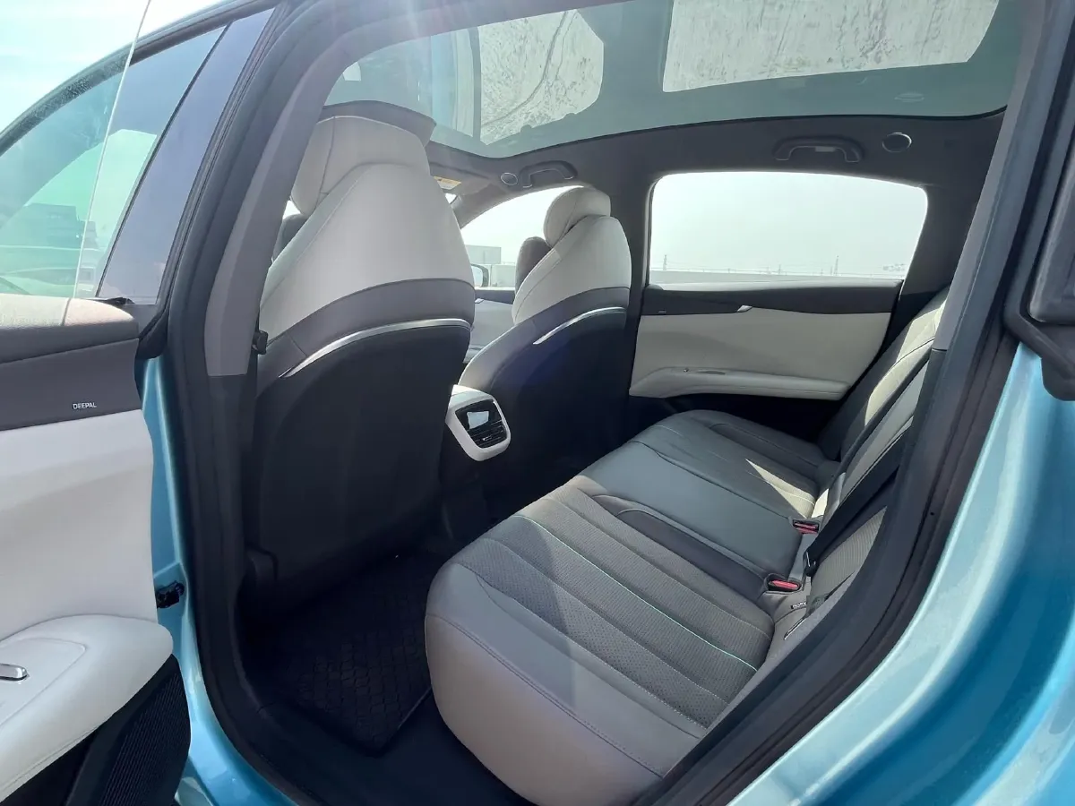 2024 Deepal L07 1.5L 98HP L4 REEV 28.39KWH,autocango,china used car exporter,china ev exporter,chinese used car exporter,chinese used ev exporter