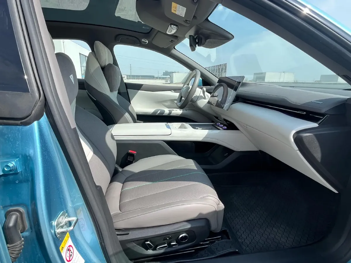 2024 Deepal L07 1.5L 98HP L4 REEV 28.39KWH,autocango,china used car exporter,china ev exporter,chinese used car exporter,chinese used ev exporter