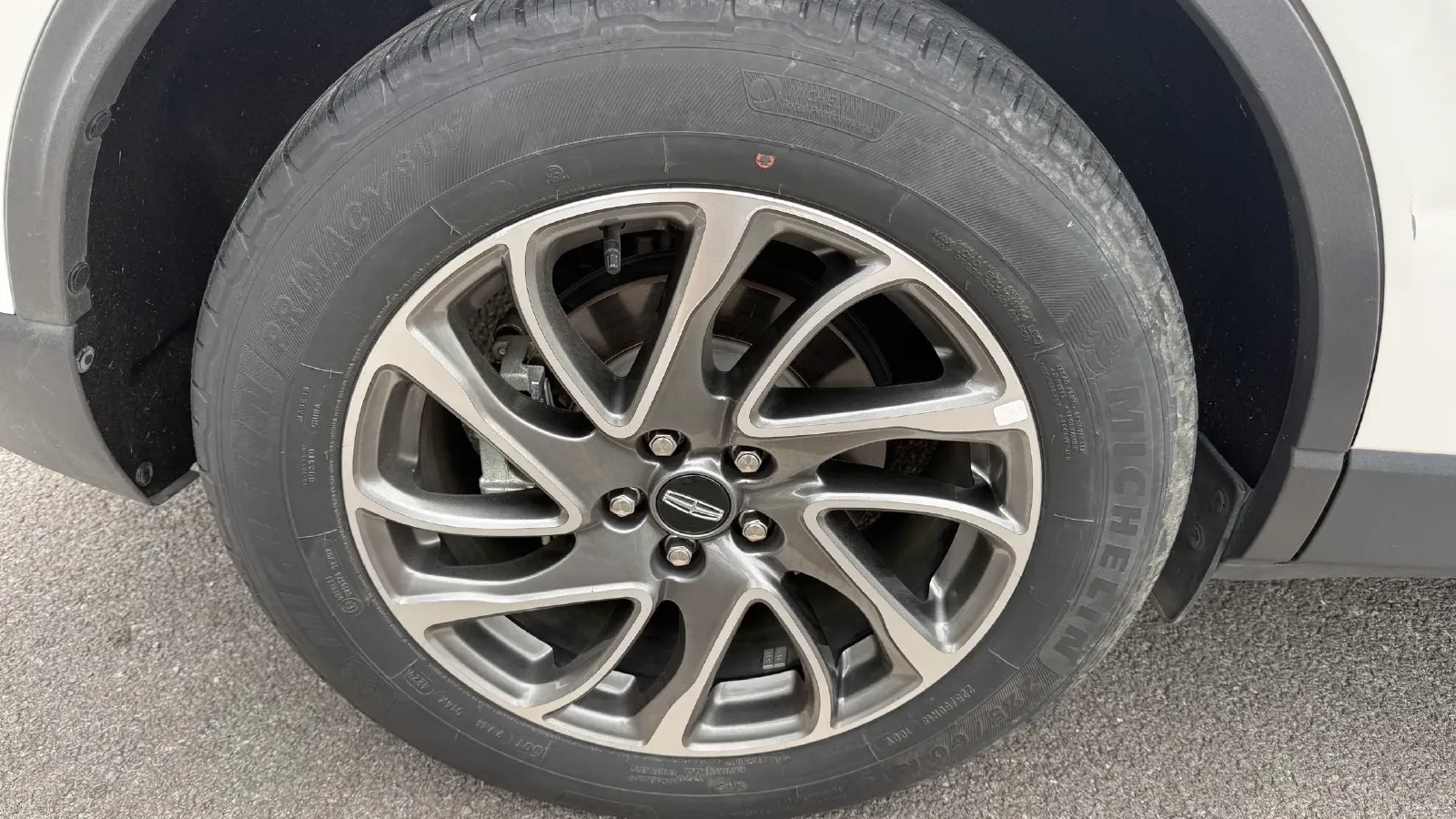 2021 Lincoln Corsair 2.0T 245HP L4 8AT,autocango,china used car exporter,china ev exporter,chinese used car exporter,chinese used ev exporter