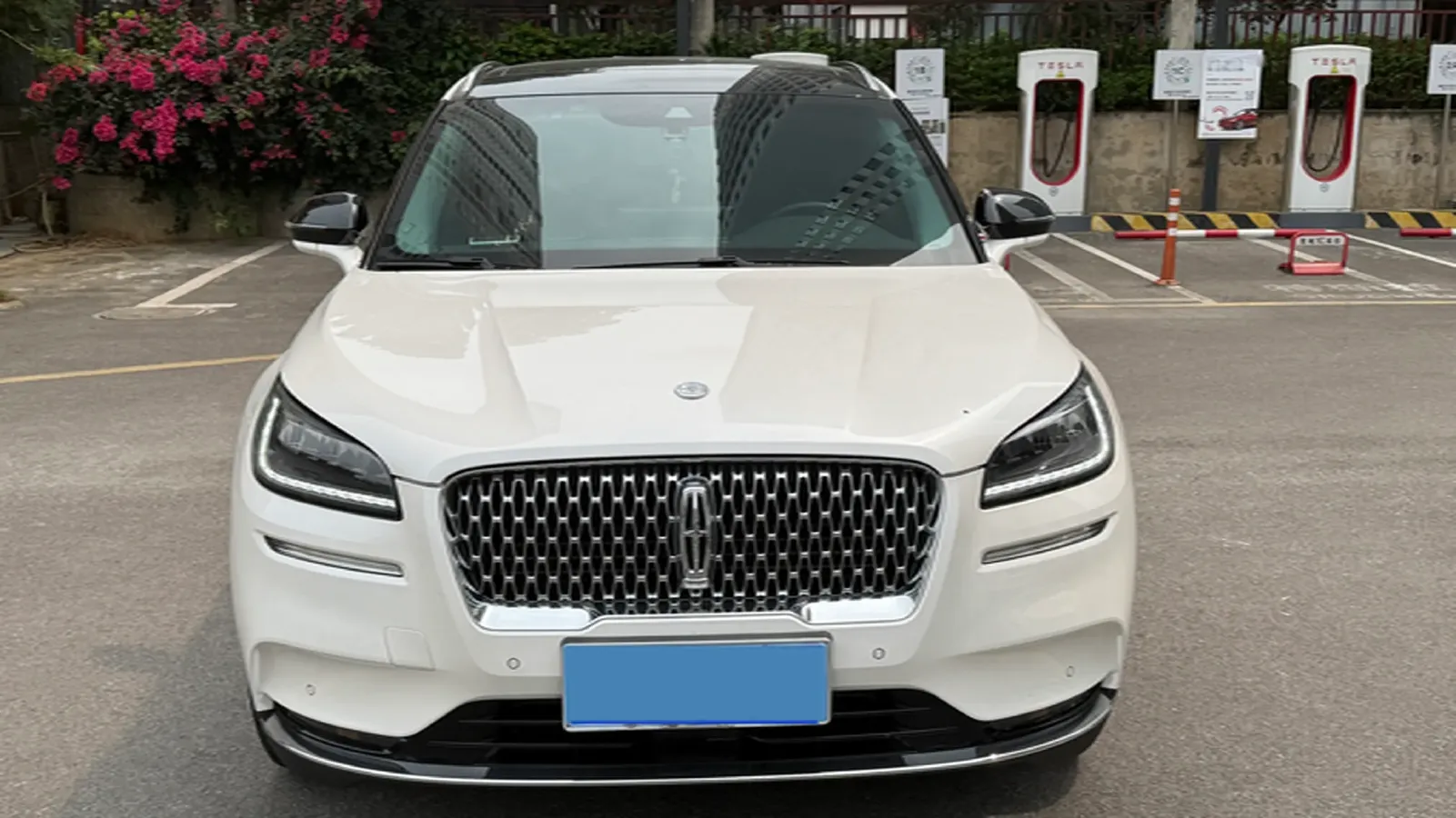 2021 Lincoln Corsair 2.0T 245HP L4 8AT,autocango,china used car exporter,china ev exporter,chinese used car exporter,chinese used ev exporter