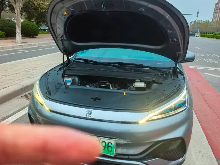 2022 Hycan Z03 BEV 64.23KWH,autocango,china used car exporter,china ev exporter,chinese used car exporter,chinese used ev exporter