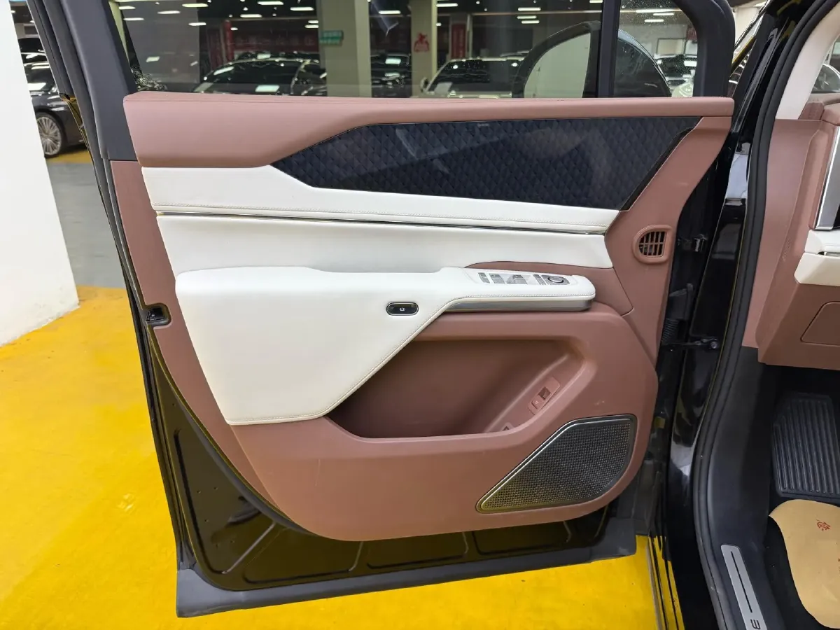 2025 BYD Xia 1.5T 156HP L4 E-CVT PHEV 36.6KWH,autocango,china used car exporter,china ev exporter,chinese used car exporter,chinese used ev exporter