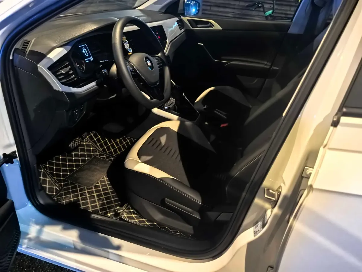 2021 Haval H6 1.5T 169HP L4 7DCT,autocango,china used car exporter,china ev exporter,chinese used car exporter,chinese used ev exporter