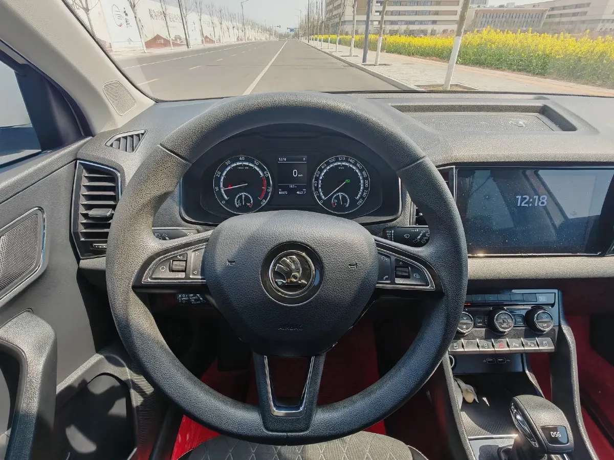 2019 Skoda Karoq 1.4T 150HP L4 7DCT,autocango,china used car exporter,china ev exporter,chinese used car exporter,chinese used ev exporter