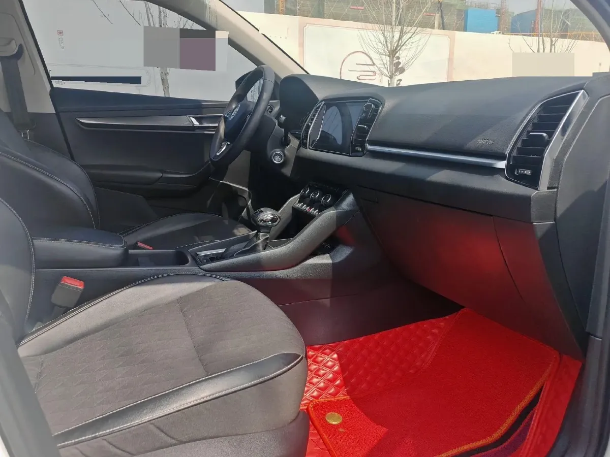 2019 Skoda Karoq 1.4T 150HP L4 7DCT,autocango,china used car exporter,china ev exporter,chinese used car exporter,chinese used ev exporter