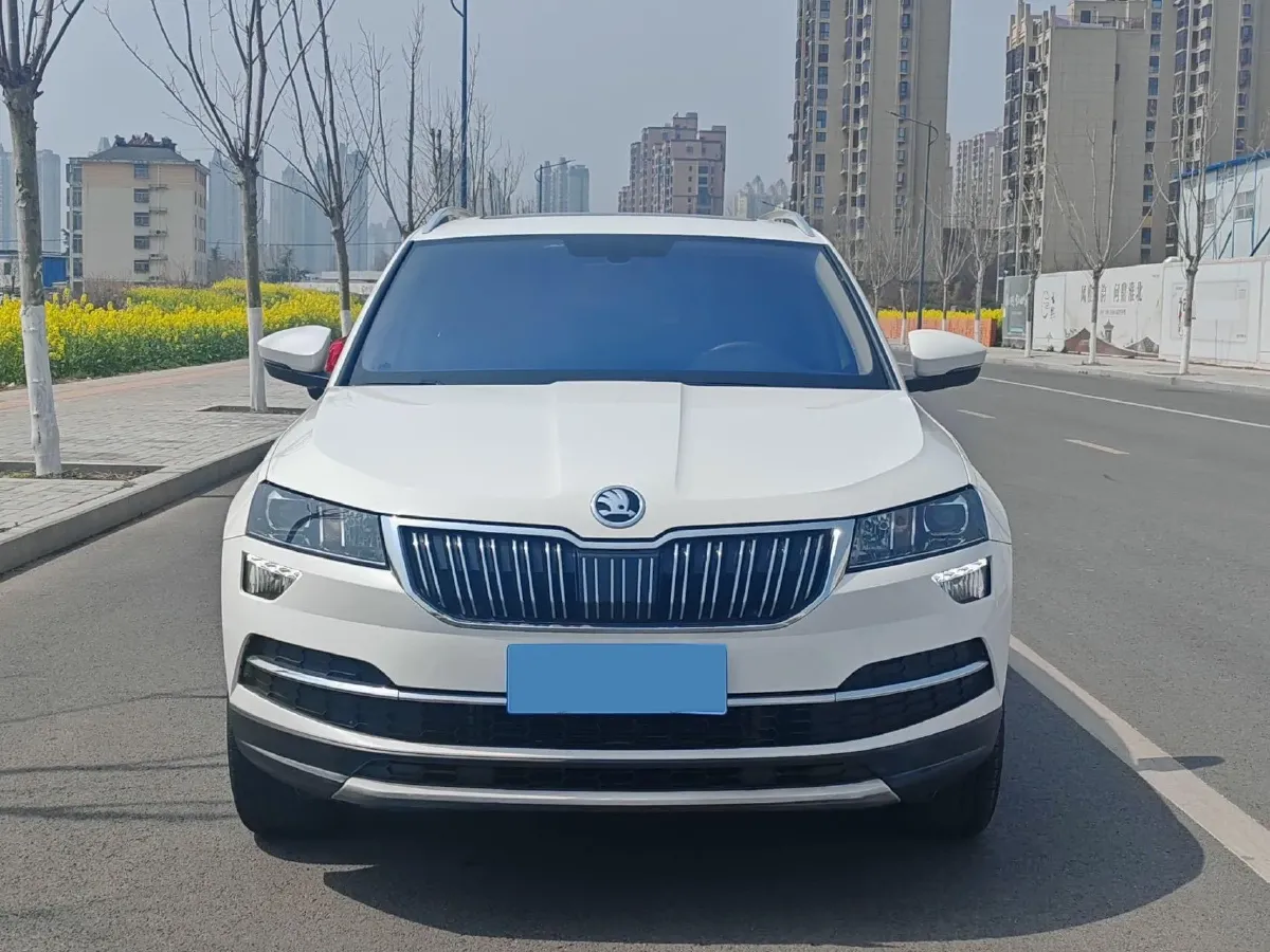 2019 Skoda Karoq 1.4T 150HP L4 7DCT,autocango,china used car exporter,china ev exporter,chinese used car exporter,chinese used ev exporter