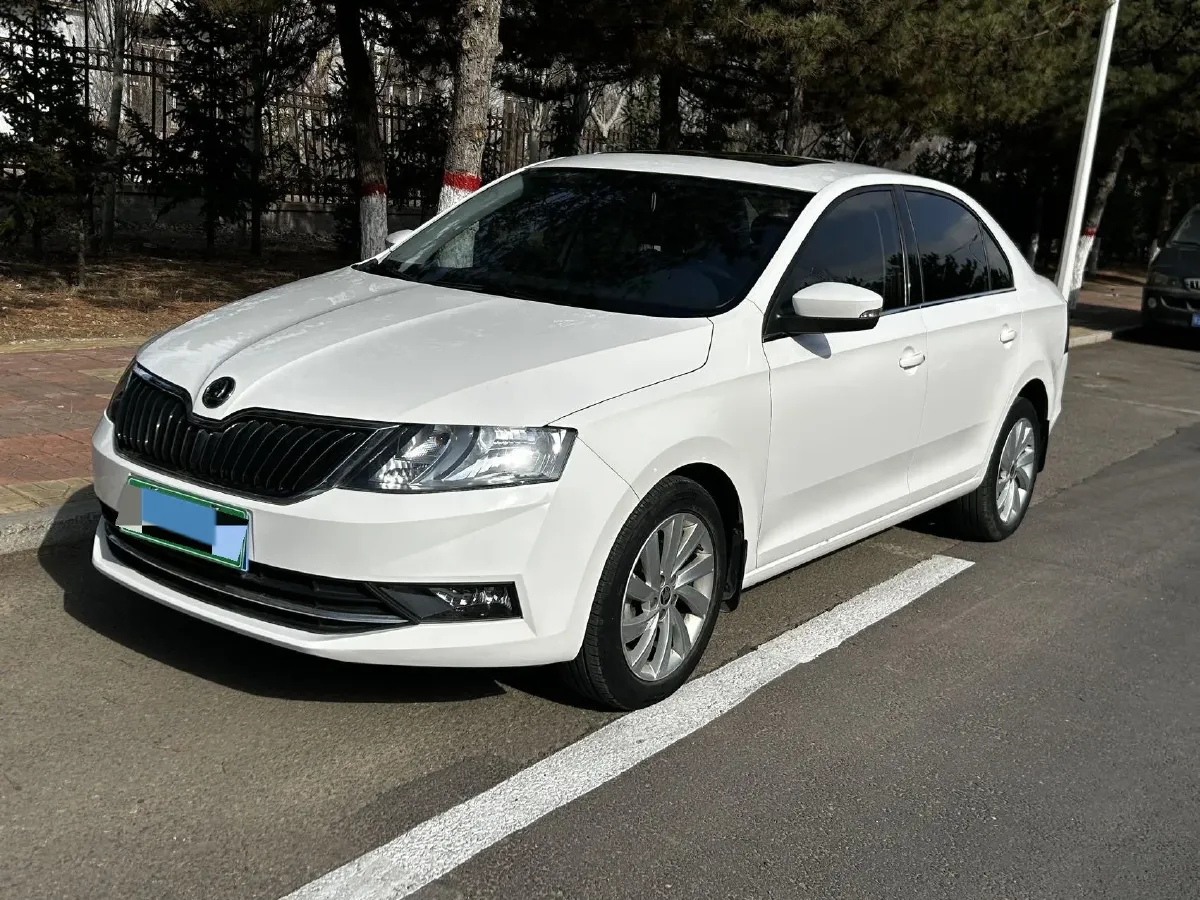 2019 SWM G01 1.5T 156HP L4 6AT,autocango,china used car exporter,china ev exporter,chinese used car exporter,chinese used ev exporter