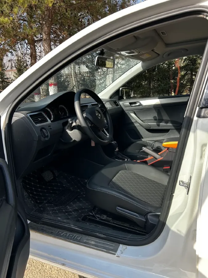 2019 SWM G01 1.5T 156HP L4 6AT,autocango,china used car exporter,china ev exporter,chinese used car exporter,chinese used ev exporter