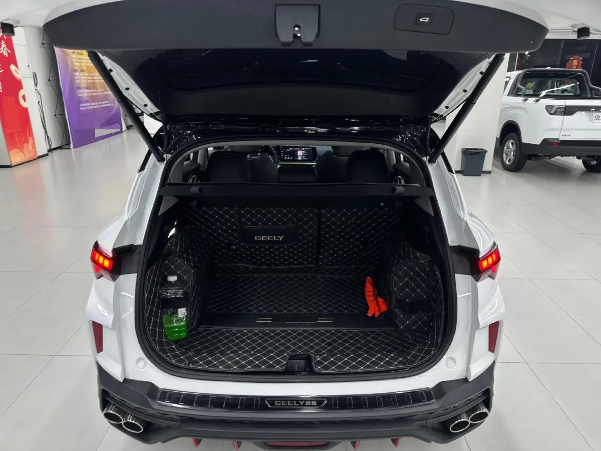 2023 Geely Coolray 1.5T 181HP L4 7DCT,autocango,china used car exporter,china ev exporter,chinese used car exporter,chinese used ev exporter