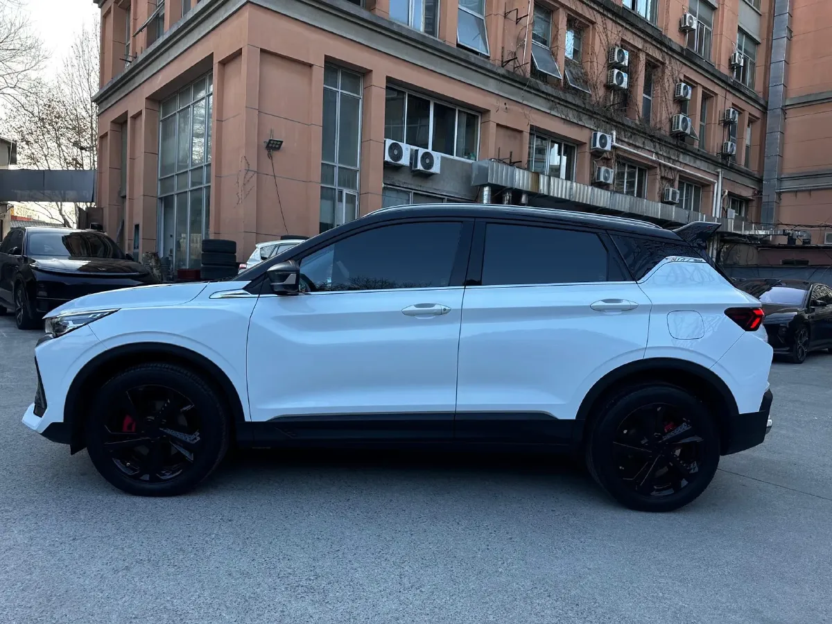 2023 Geely Coolray 1.5T 181HP L4 7DCT,autocango,china used car exporter,china ev exporter,chinese used car exporter,chinese used ev exporter