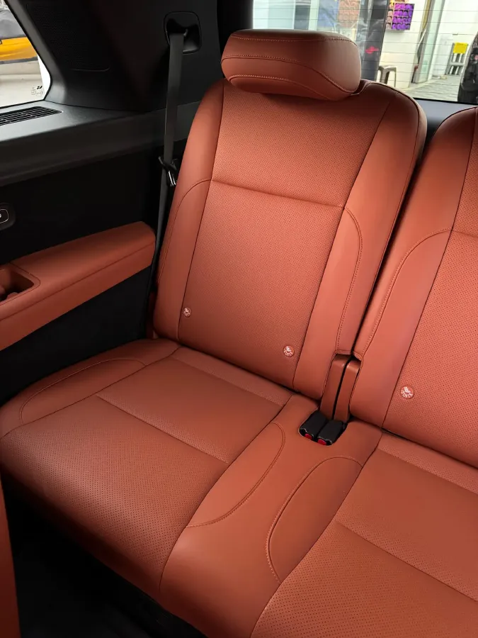 2024 Li L9 Range Extended 154HP REEV 52.3KWH,autocango,china used car exporter,china ev exporter,chinese used car exporter,chinese used ev exporter