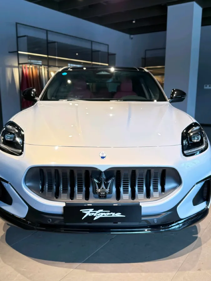 2024 Maserati Grecale 3.0T 530HP V6 8AT,autocango,china used car exporter,china ev exporter,chinese used car exporter,chinese used ev exporter