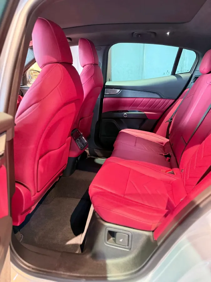 2024 Maserati Grecale 3.0T 530HP V6 8AT,autocango,china used car exporter,china ev exporter,chinese used car exporter,chinese used ev exporter