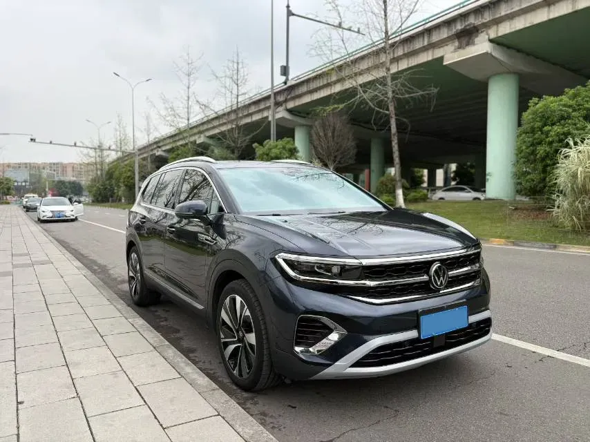 2023 Volkswagen Talagon 2.0T 220HP L4 7DCT,autocango,china used car exporter,china ev exporter,chinese used car exporter,chinese used ev exporter