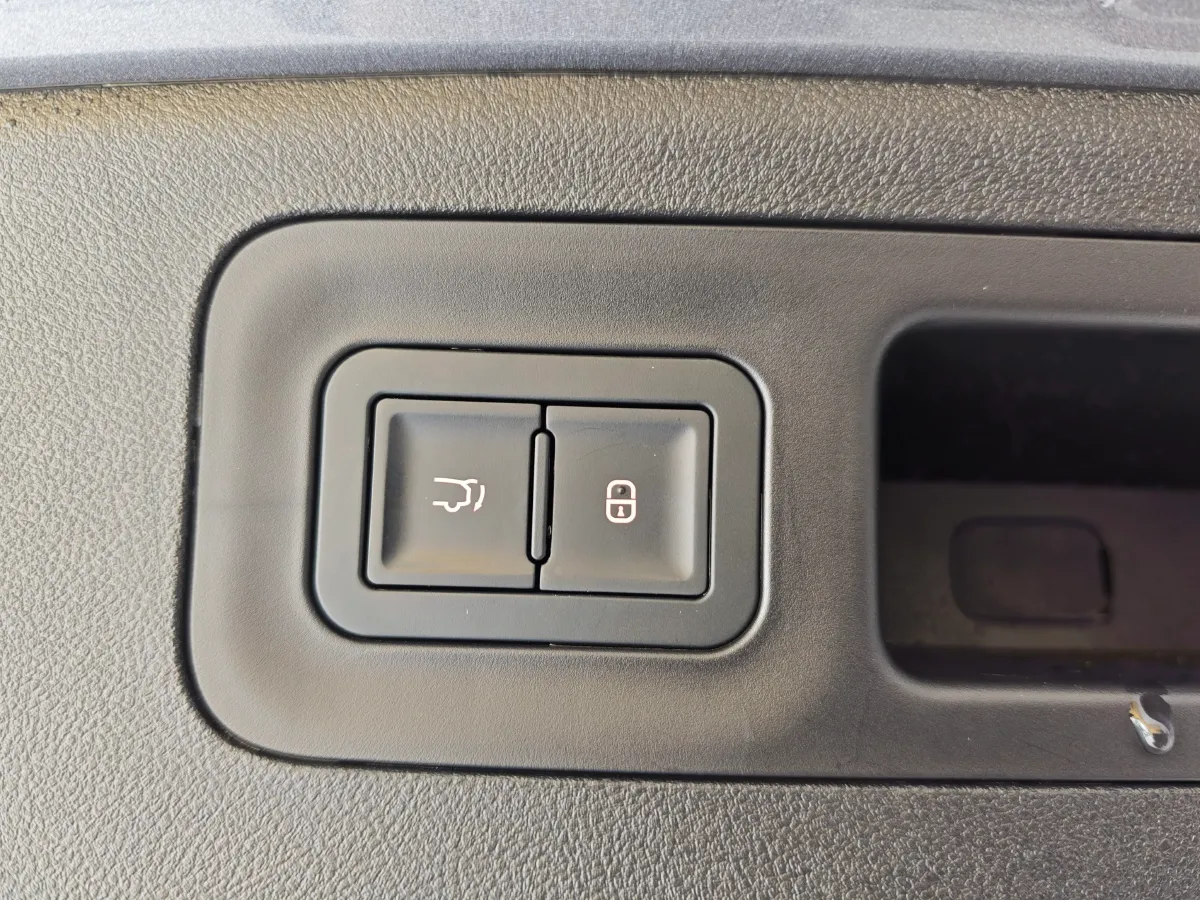 2024 BYD SongL DM-i 1.5L 101HP L4 E-CVT PHEV 26.6KWH,autocango,china used car exporter,china ev exporter,chinese used car exporter,chinese used ev exporter