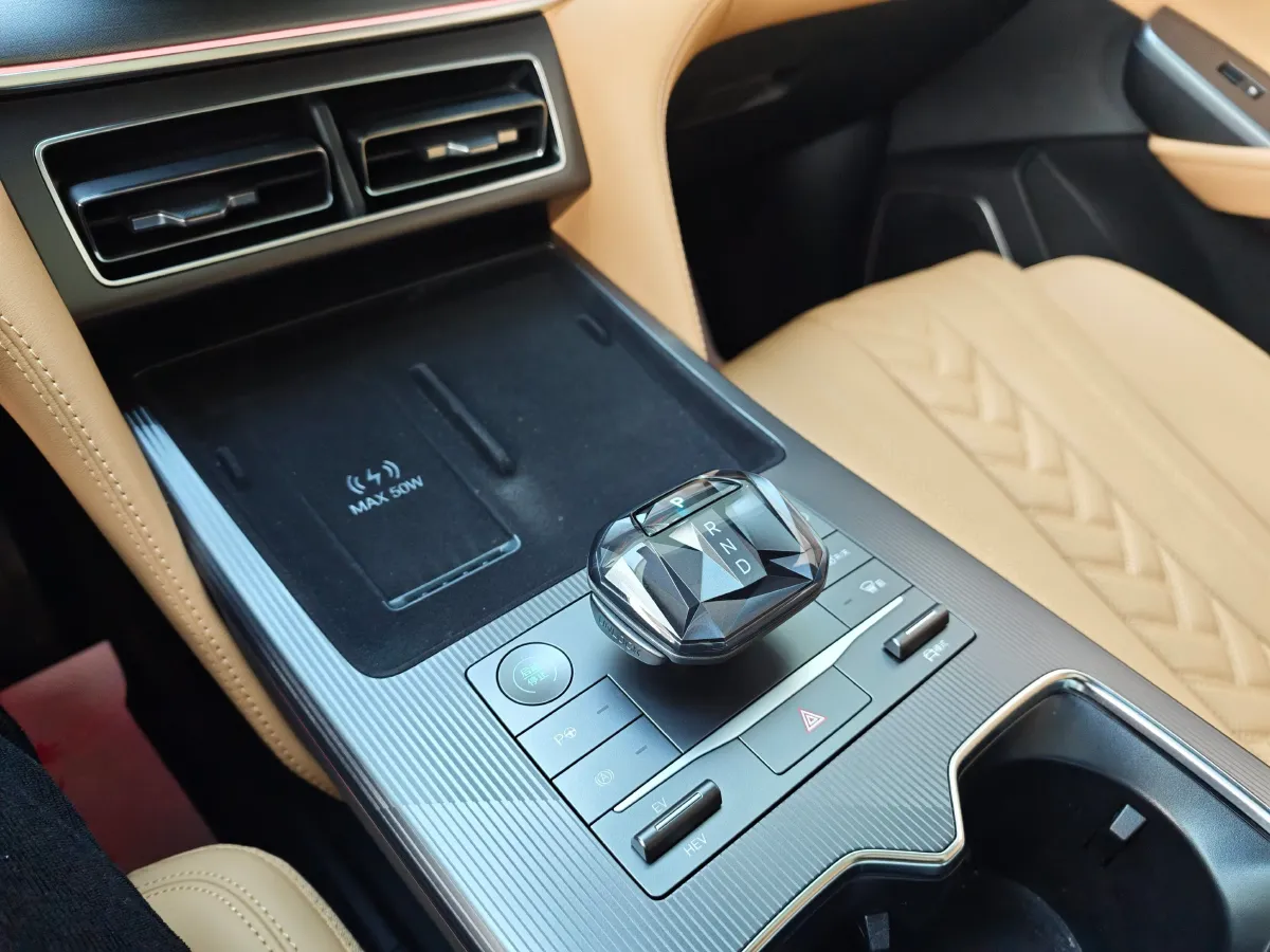 2024 BYD SongL DM-i 1.5L 101HP L4 E-CVT PHEV 26.6KWH,autocango,china used car exporter,china ev exporter,chinese used car exporter,chinese used ev exporter