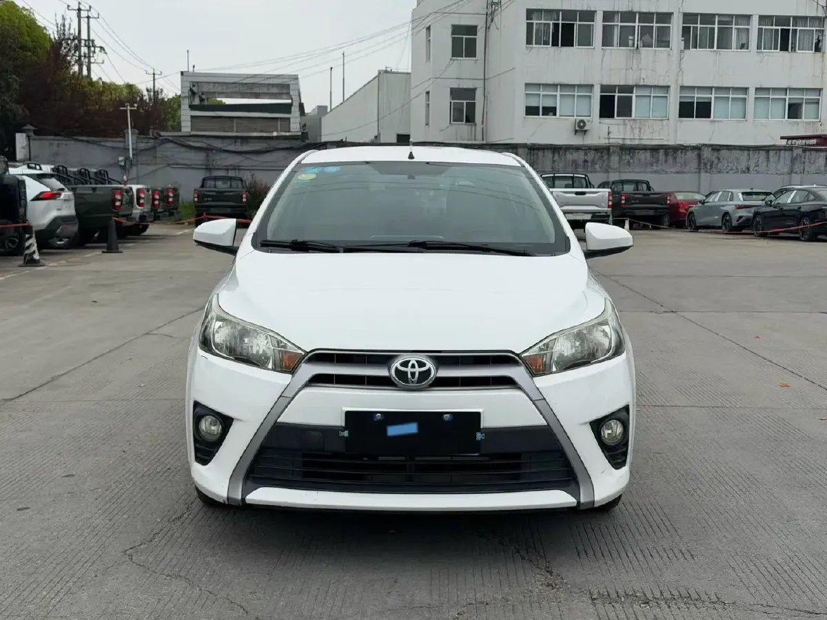 2014 Toyota Yaris L 1.5L 107HP L4 5MT,autocango,china used car exporter,china ev exporter,chinese used car exporter,chinese used ev exporter