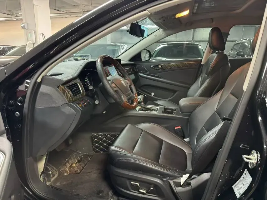 2021 HongQi H7 1.8T 188HP L4 6AT,autocango,china used car exporter,china ev exporter,chinese used car exporter,chinese used ev exporter