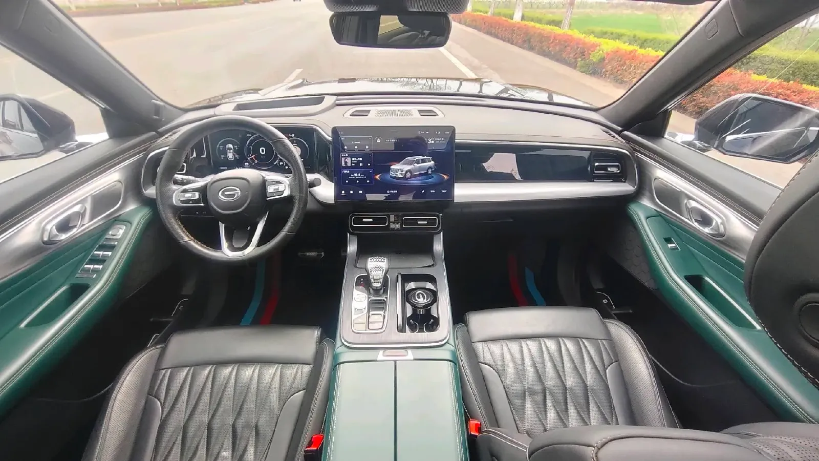 2022 GAC Trumpchi GS8 2.0T 252HP L4 8AT,autocango,china used car exporter,china ev exporter,chinese used car exporter,chinese used ev exporter