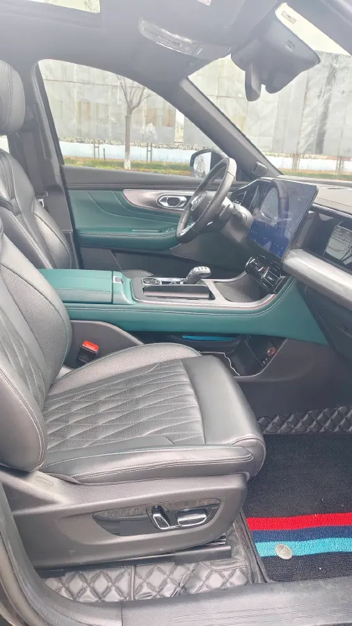 2022 GAC Trumpchi GS8 2.0T 252HP L4 8AT,autocango,china used car exporter,china ev exporter,chinese used car exporter,chinese used ev exporter