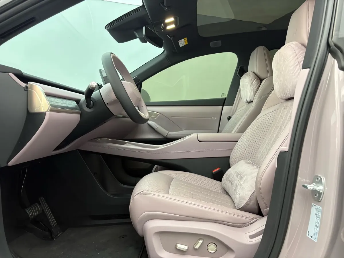 2024 ONVO L60 BEV 60KWH,autocango,china used car exporter,china ev exporter,chinese used car exporter,chinese used ev exporter