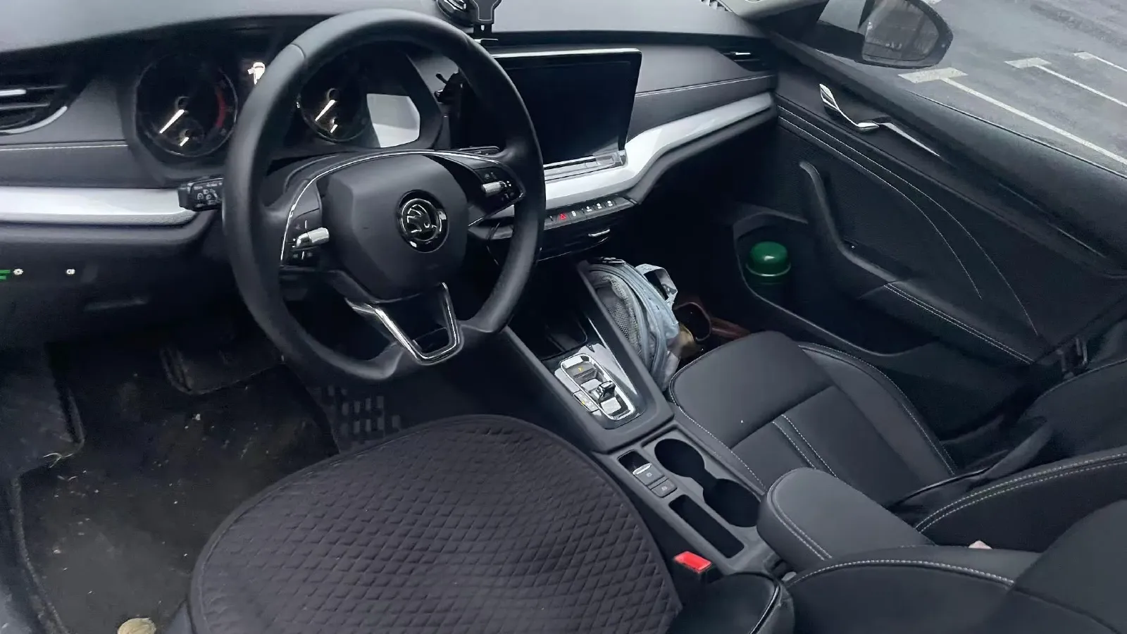 2022 Skoda Octavia 1.4T 150HP L4 7DCT,autocango,china used car exporter,china ev exporter,chinese used car exporter,chinese used ev exporter