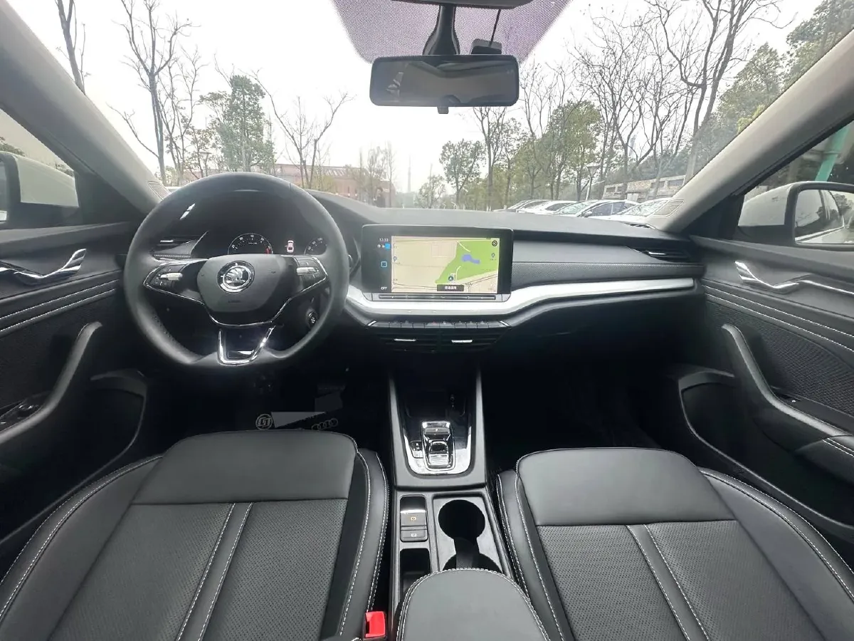 2022 Skoda Octavia 1.4T 150HP L4 7DCT,autocango,china used car exporter,china ev exporter,chinese used car exporter,chinese used ev exporter