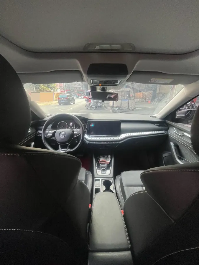 2021 Skoda Octavia 1.4T 150HP L4 7DCT,autocango,china used car exporter,china ev exporter,chinese used car exporter,chinese used ev exporter