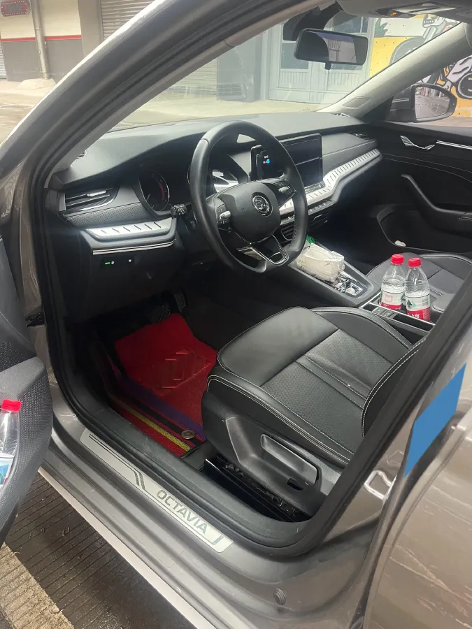 2021 Skoda Octavia 1.4T 150HP L4 7DCT,autocango,china used car exporter,china ev exporter,chinese used car exporter,chinese used ev exporter