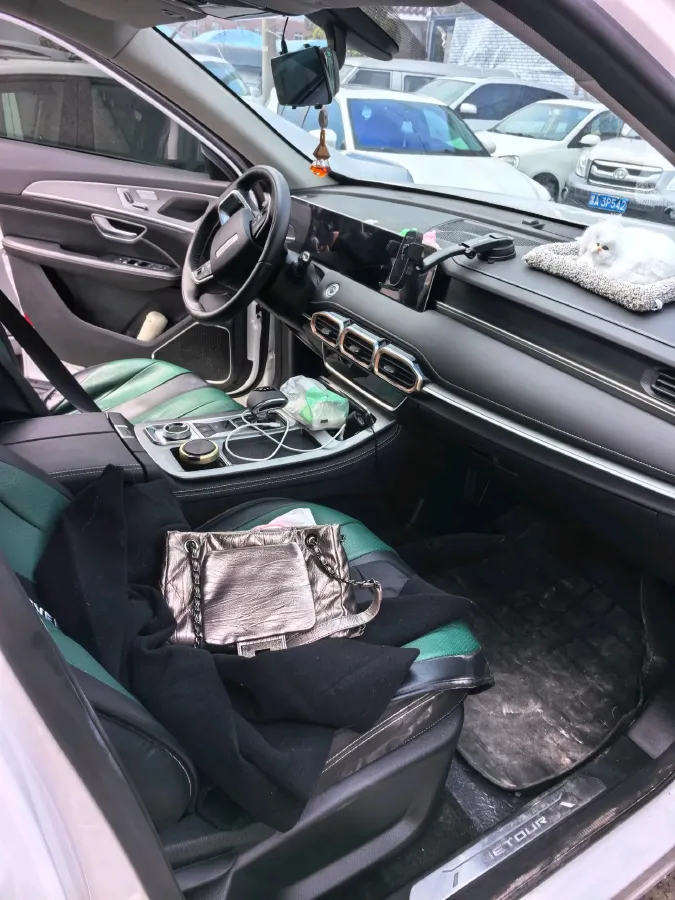 2025 Jetour X70 Plus 1.5T 184HP L4 7DCT,autocango,china used car exporter,china ev exporter,chinese used car exporter,chinese used ev exporter