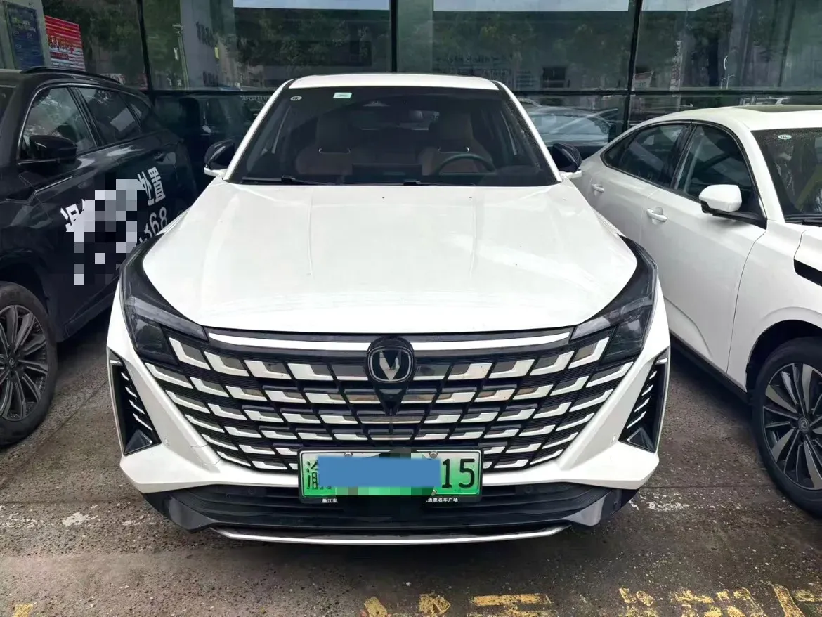 2024 ChangAn UNI-Z 1.5L 98HP L4 E-CVT PHEV 18.4KWH,autocango,china used car exporter,china ev exporter,chinese used car exporter,chinese used ev exporter