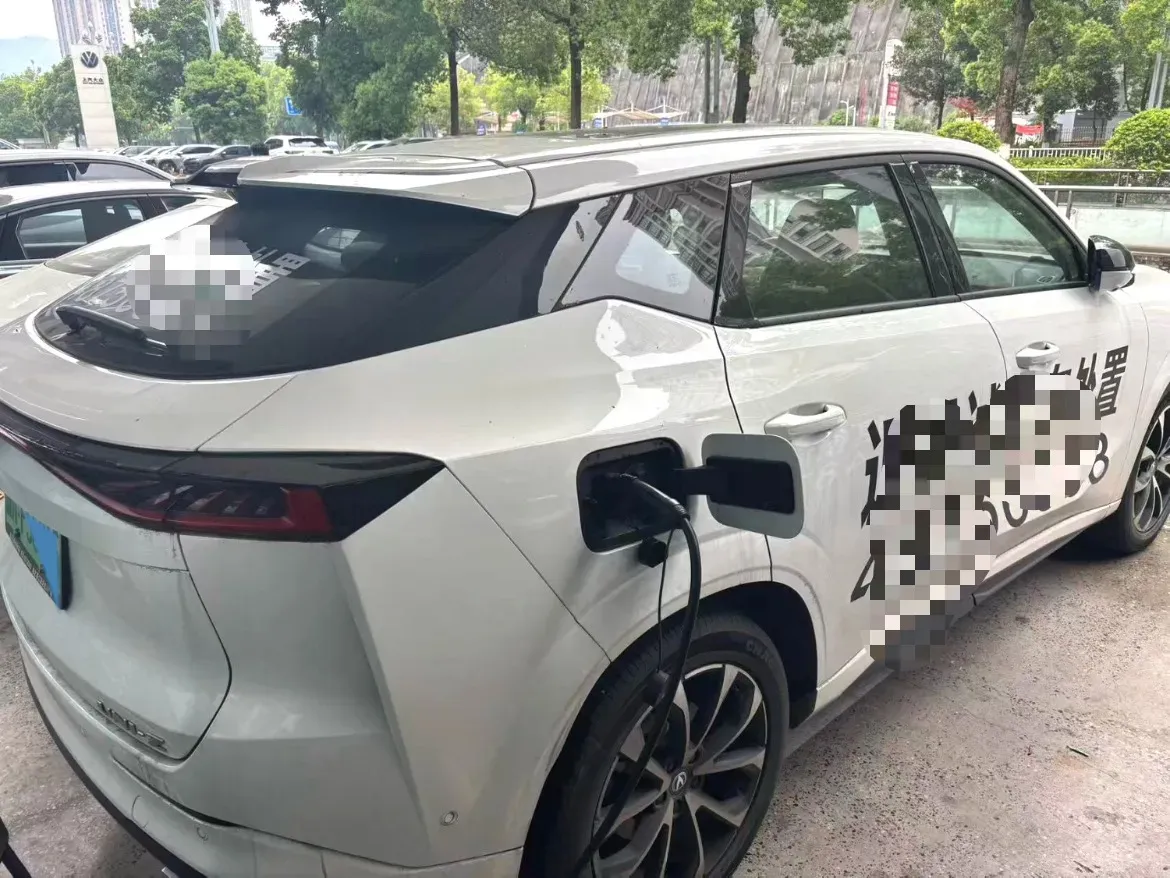 2024 ChangAn UNI-Z 1.5L 98HP L4 E-CVT PHEV 18.4KWH,autocango,china used car exporter,china ev exporter,chinese used car exporter,chinese used ev exporter