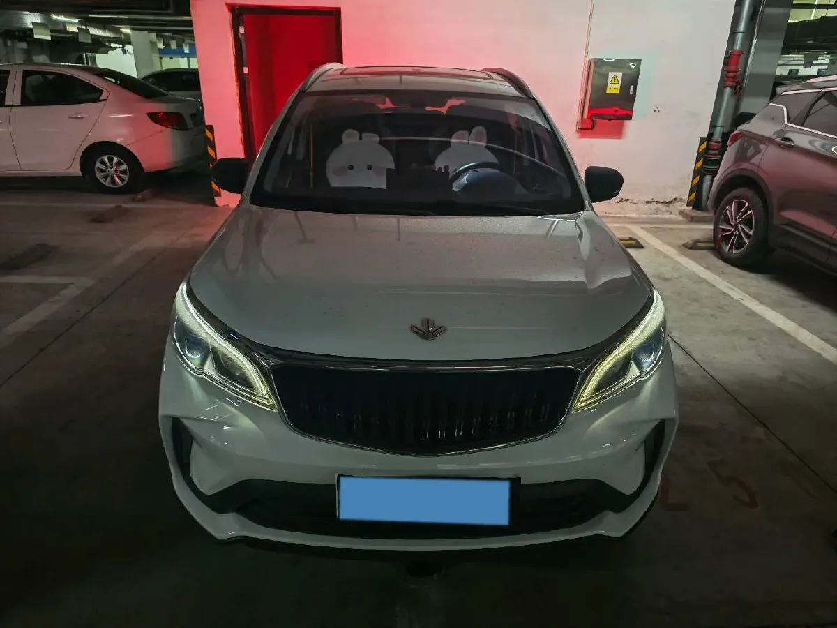 2022 Livan X3 PRO 1.5L 113HP L4 CVT,autocango,china used car exporter,china ev exporter,chinese used car exporter,chinese used ev exporter