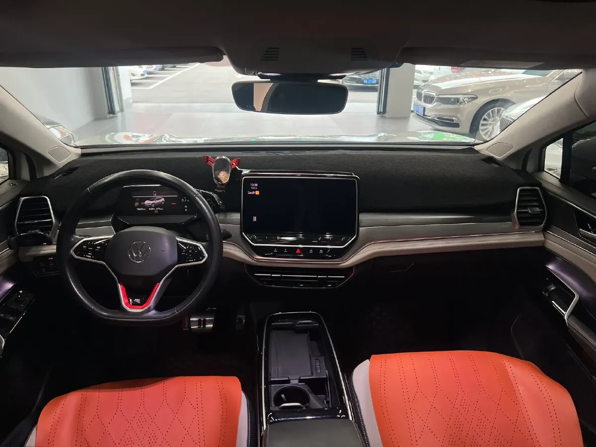 2021 Volkswagen ID.6 Crozz BEV 84.8KWH,autocango,china used car exporter,china ev exporter,chinese used car exporter,chinese used ev exporter