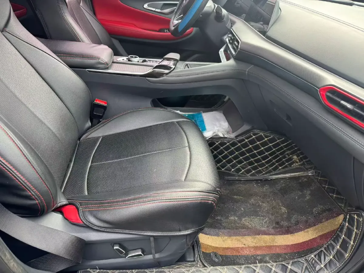 2020 ChangAn UNI-T 1.5T 180HP L4 7DCT,autocango,china used car exporter,china ev exporter,chinese used car exporter,chinese used ev exporter