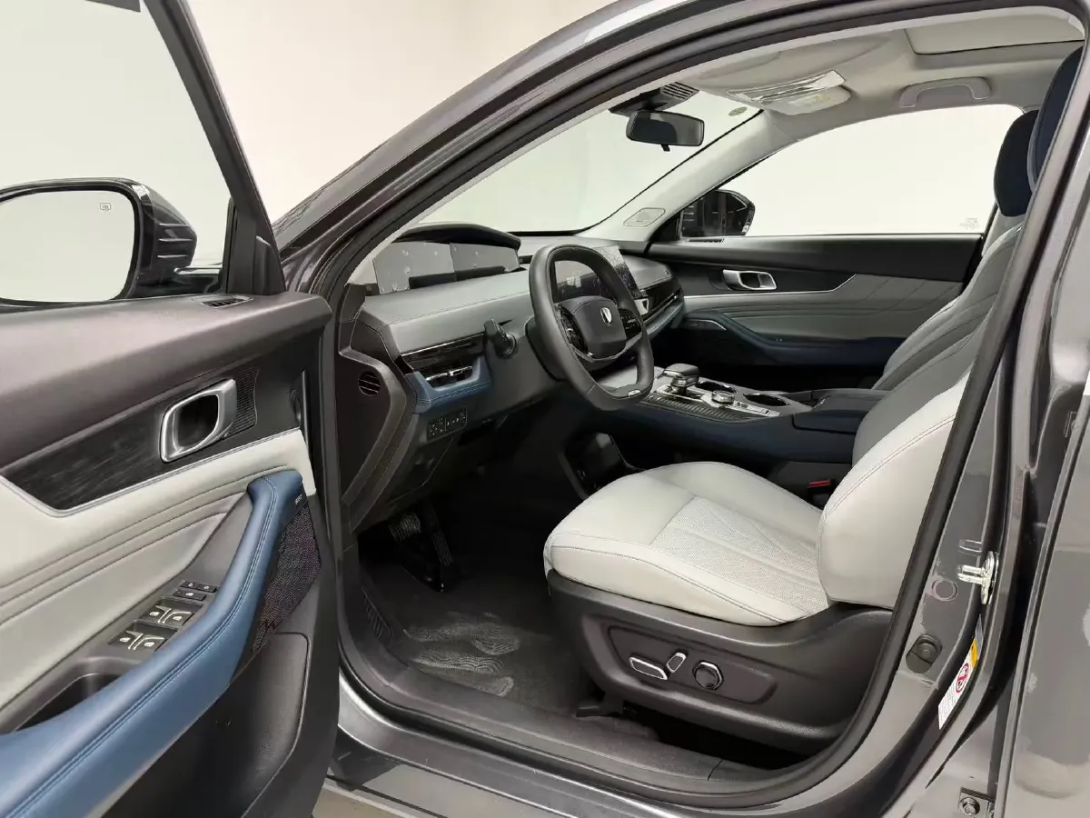 2023 ChangAn UNI-K iDD 1.5T 170HP L4 6TCT PHEV 28.39KWH,autocango,china used car exporter,china ev exporter,chinese used car exporter,chinese used ev exporter