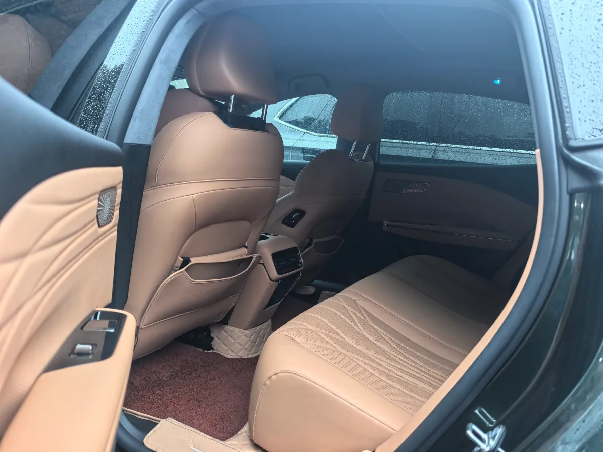 2025 Geely Galaxy Starshine 8 1.5T 163HP L4 3DHT PHEV 27.69KWH,autocango,china used car exporter,china ev exporter,chinese used car exporter,chinese used ev exporter