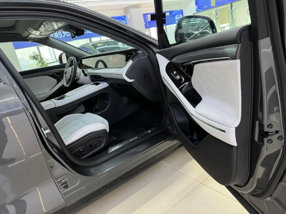 2025 Voyah FREE 1.5T 150HP L4 REEV 43KWH,autocango,china used car exporter,china ev exporter,chinese used car exporter,chinese used ev exporter