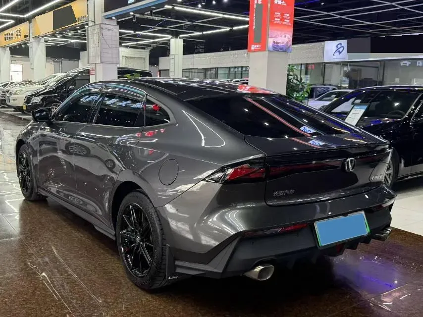 2023 ChangAn UNI-V iDD 1.5T 170HP L4 6TCT PHEV 18.4KWH,autocango,china used car exporter,china ev exporter,chinese used car exporter,chinese used ev exporter