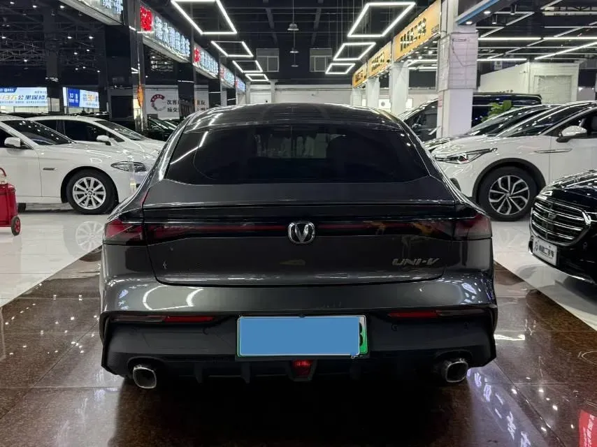 2023 ChangAn UNI-V iDD 1.5T 170HP L4 6TCT PHEV 18.4KWH,autocango,china used car exporter,china ev exporter,chinese used car exporter,chinese used ev exporter