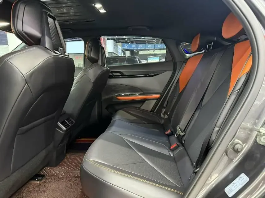 2023 ChangAn UNI-V iDD 1.5T 170HP L4 6TCT PHEV 18.4KWH,autocango,china used car exporter,china ev exporter,chinese used car exporter,chinese used ev exporter