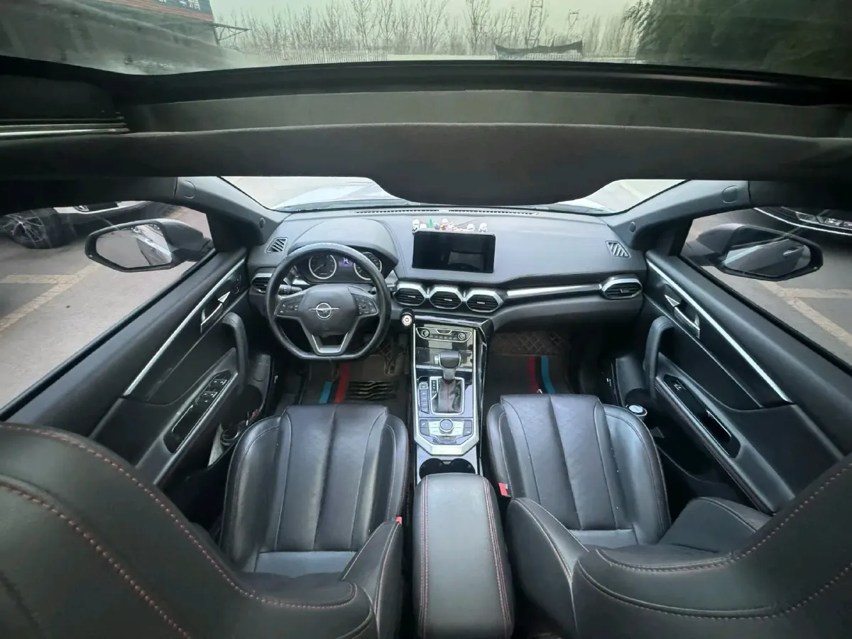 2020 HaiMa 8S 1.6T 195HP L4 6AT,autocango,china used car exporter,china ev exporter,chinese used car exporter,chinese used ev exporter